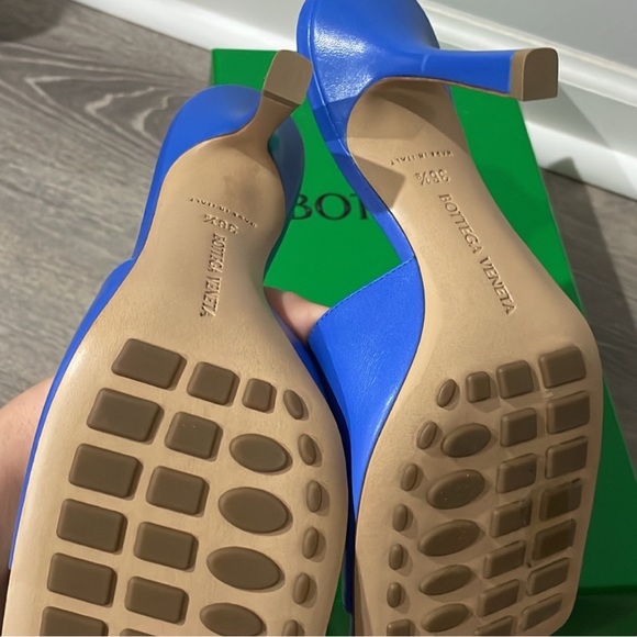 Bottega Veneta Heels - Picture 4 of 4